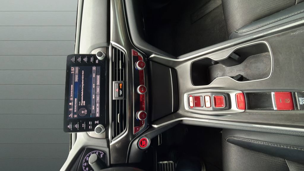 Used 2018 Honda Accord Sport image 18