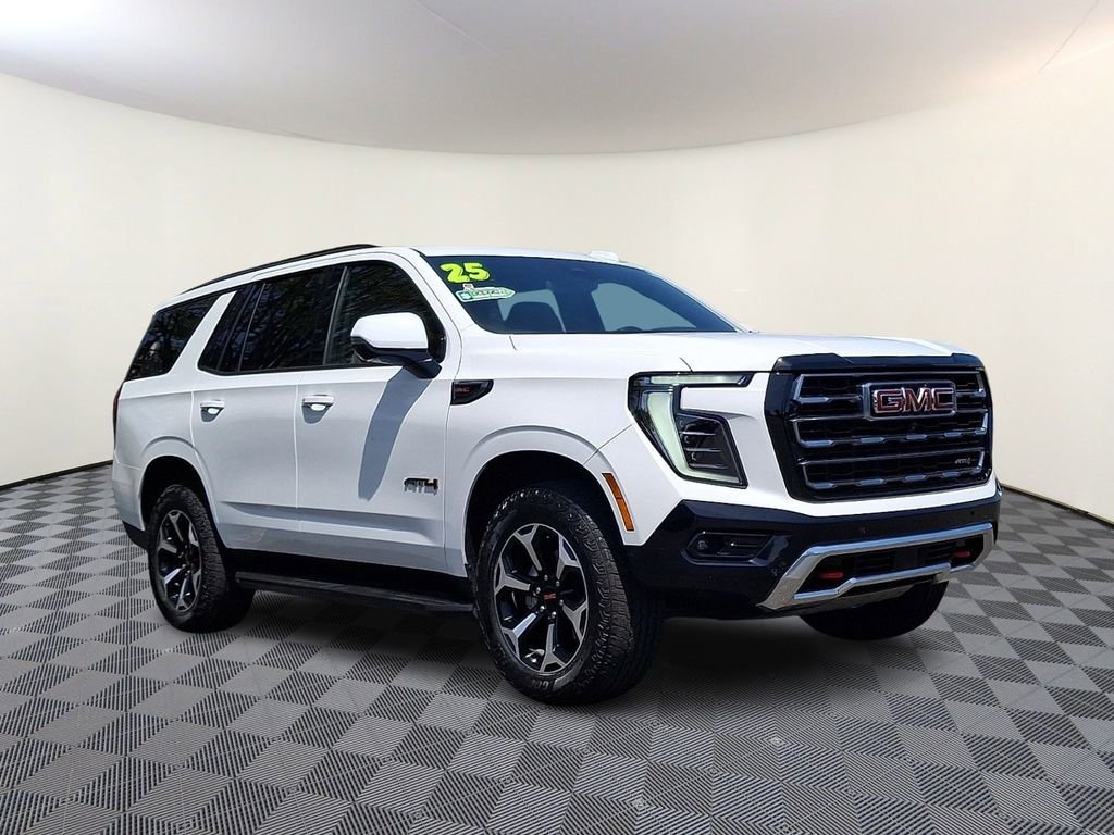 Used 2025 GMC Yukon AT4 AWD/4WD image 1