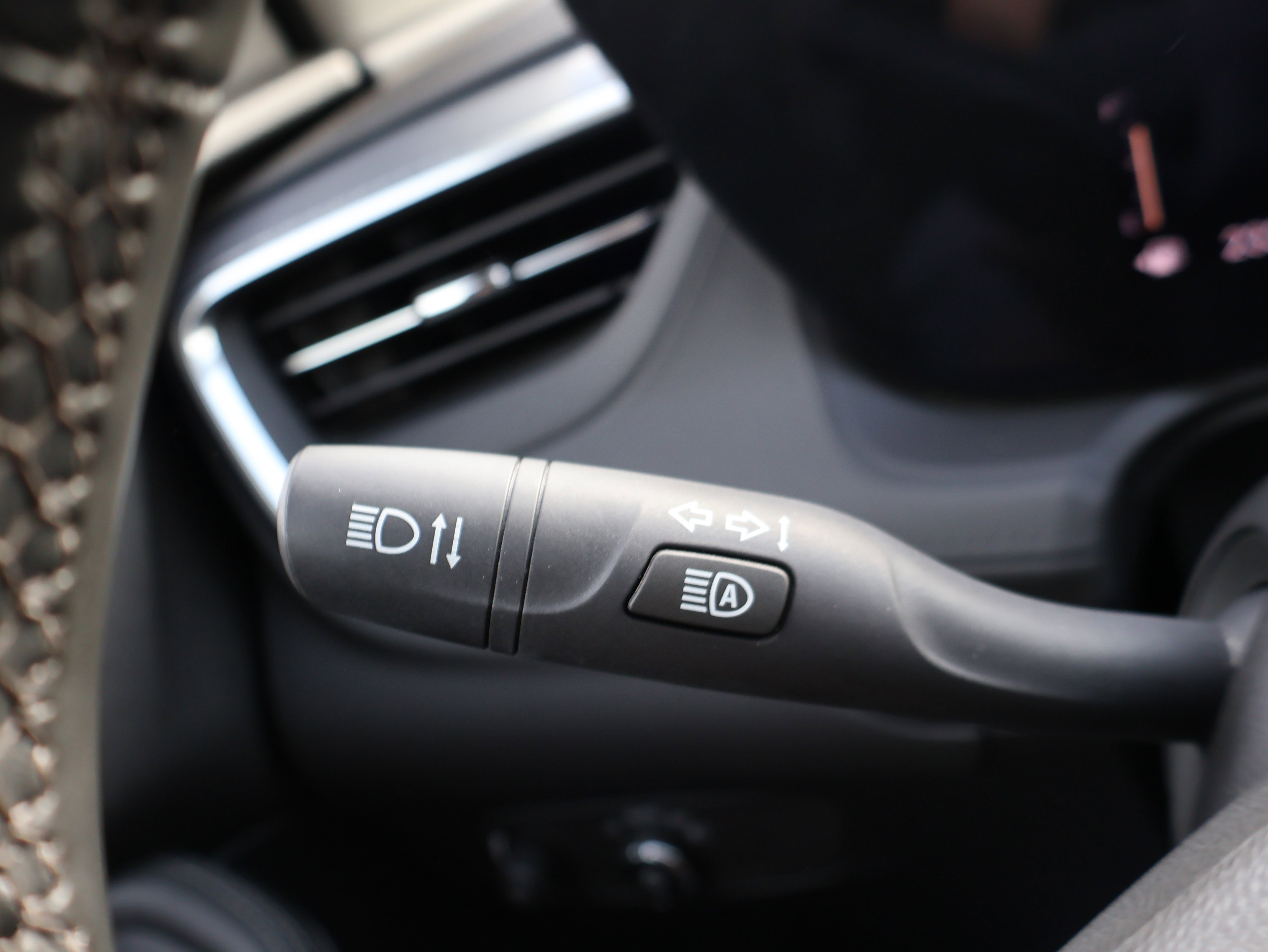 Used 2024 Buick Encore GX Sport Touring image 35