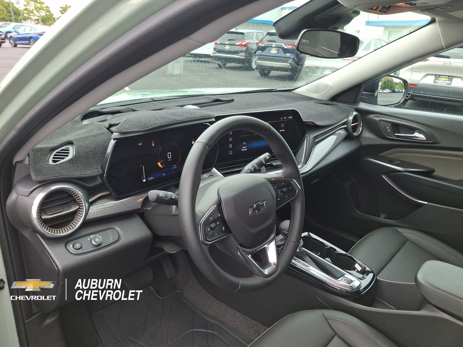Used 2025 Chevrolet Trax ACTIV w/ Driver Confidence Package FWD image 16