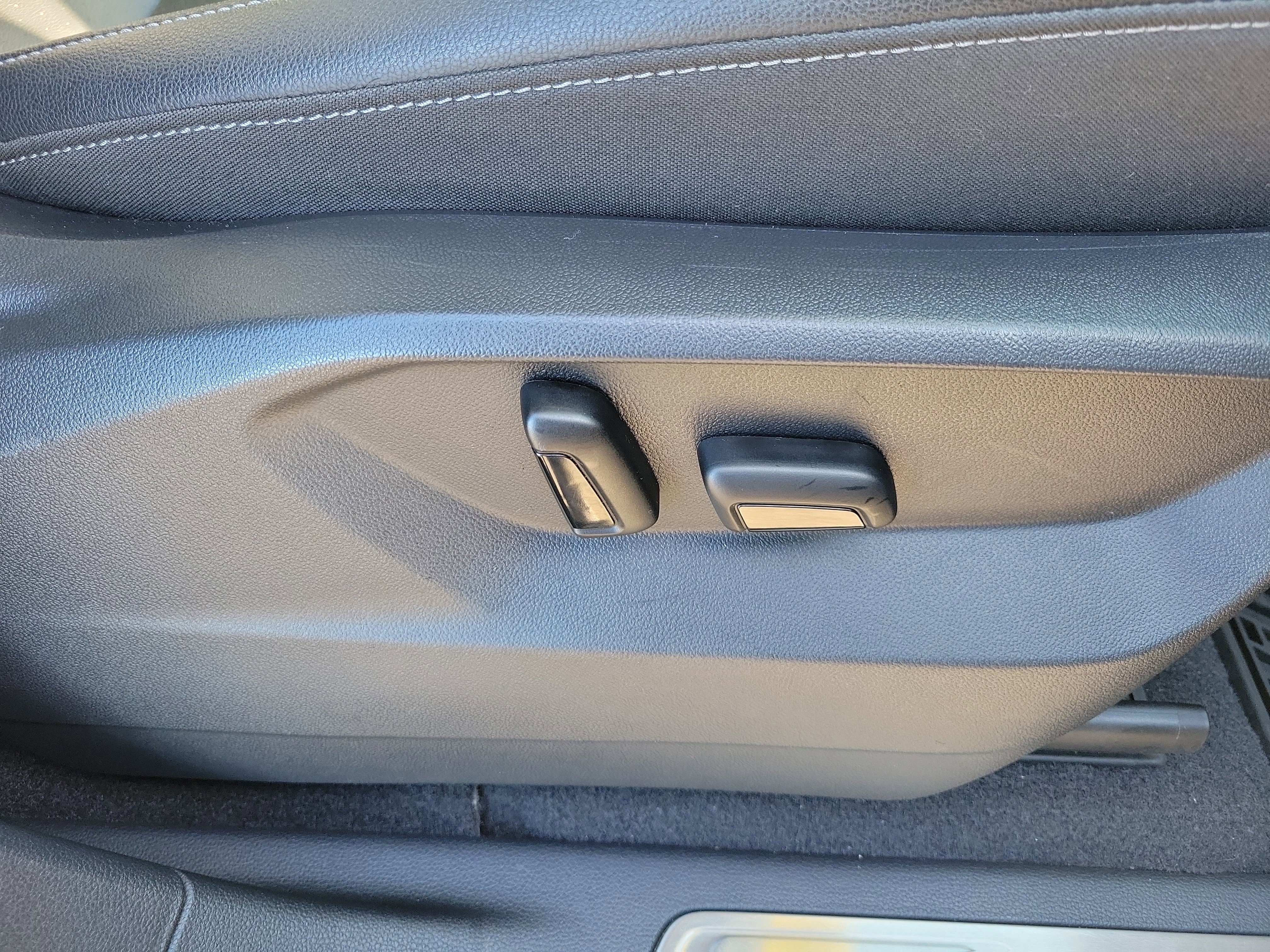 Used 2019 Volkswagen Atlas SEL image 9