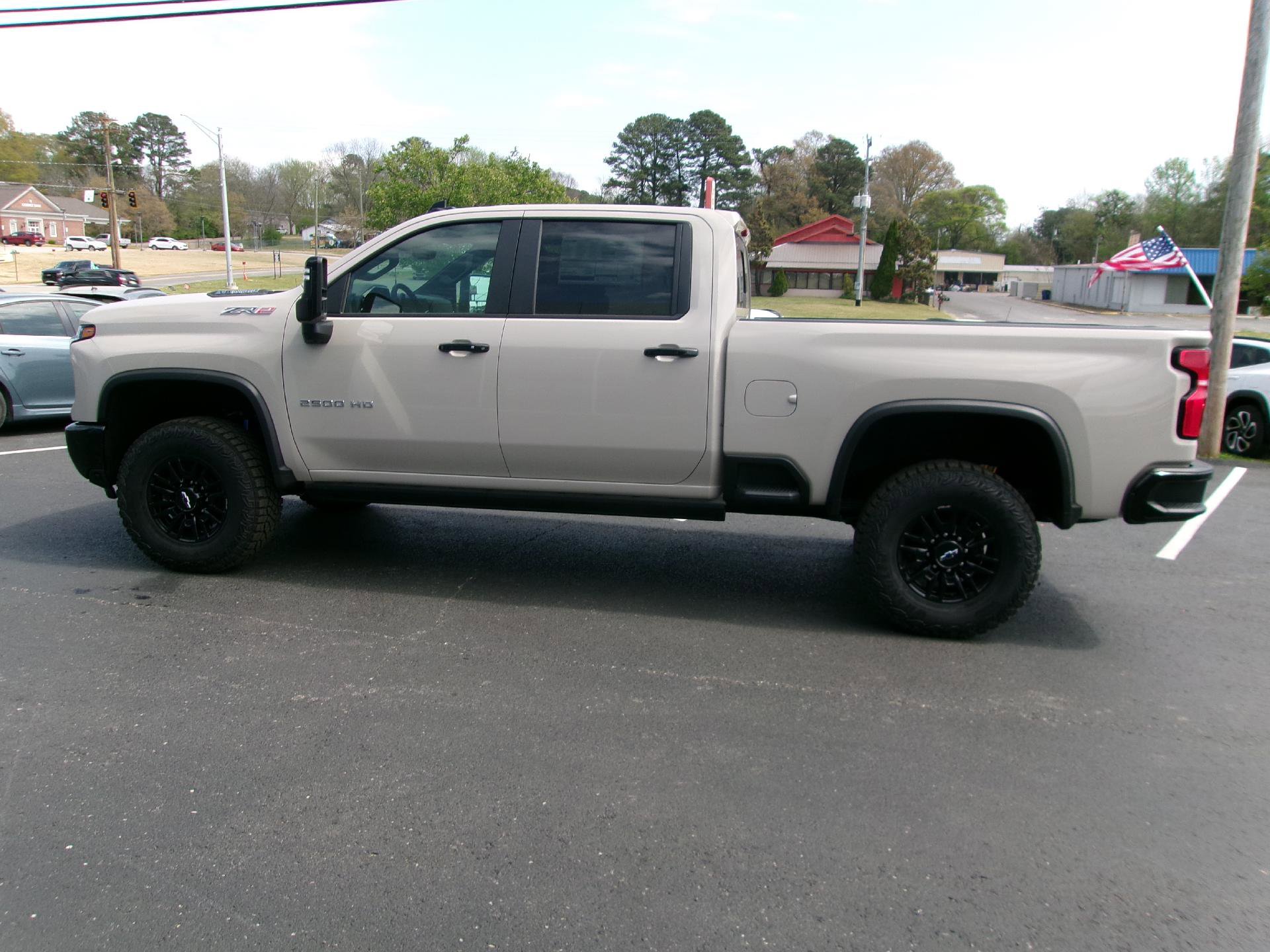 New 2026 Chevrolet Silverado 2500 ZR2 image 7