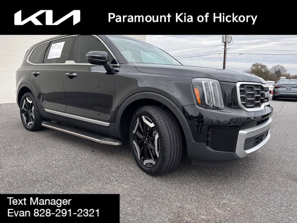 Used 2023 Kia Telluride S image 1