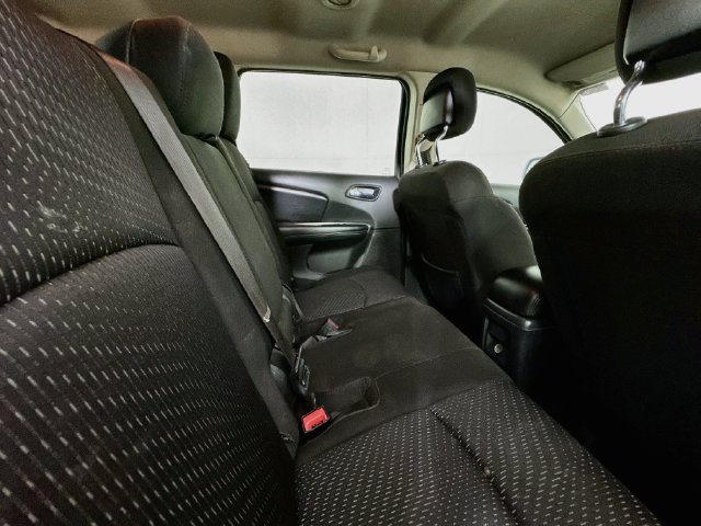 Used 2019 Dodge Journey SE w/ Blacktop Package FWD image 23