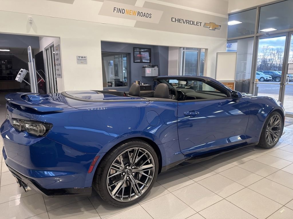 Used 2023 Chevrolet Camaro ZL1 image 6
