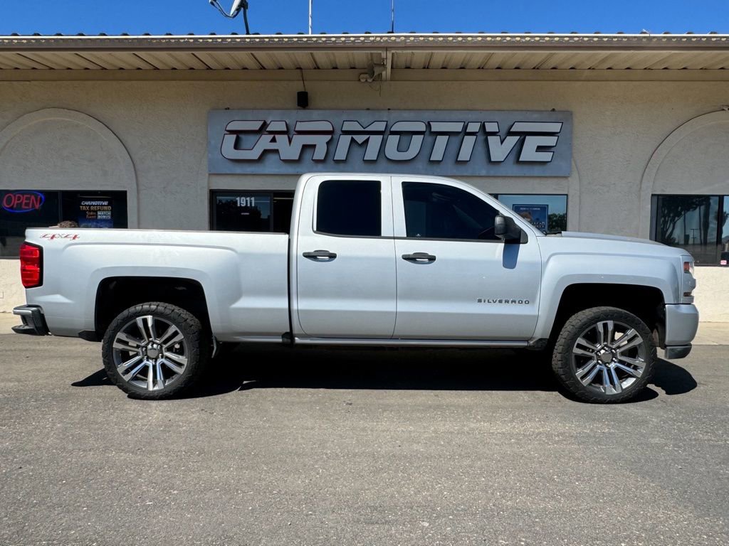 Used 2017 Chevrolet Silverado 1500 Custom w/ Custom Convenience Package image 3