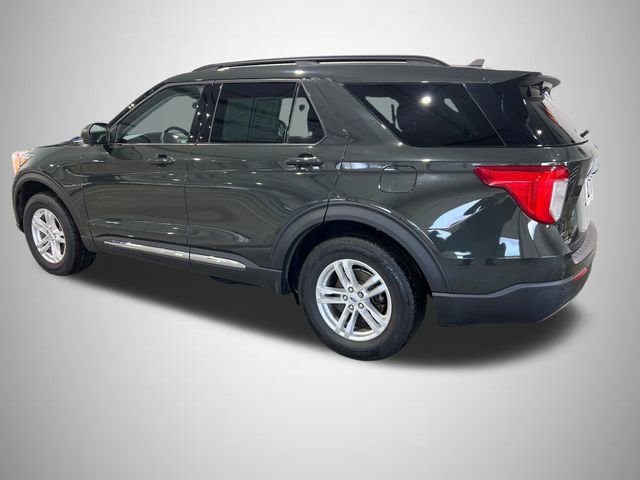 Used 2022 Ford Explorer XLT w/ Equipment Group 202A image 3