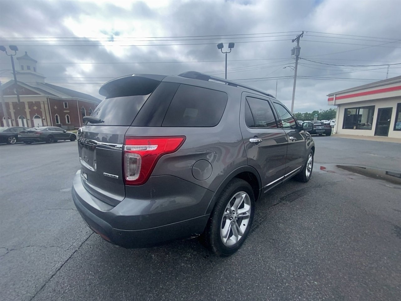 Used 2014 Ford Explorer Limited image 5