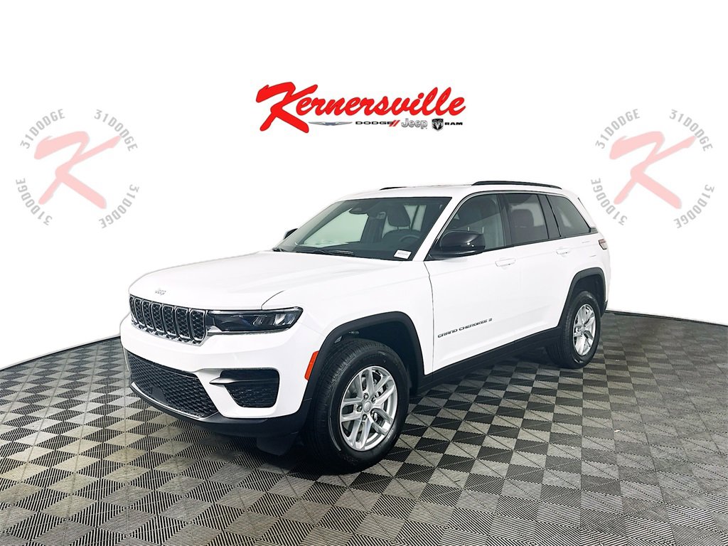 New 2025 Jeep Grand Cherokee Laredo X w/ Luxury Tech Group I image 3