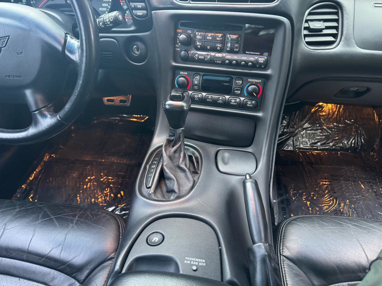 Used 2000 Chevrolet Corvette Coupe w/ Memory Pkg image 16