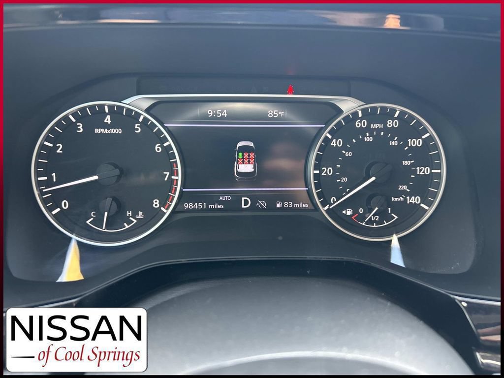 Used 2023 Nissan Pathfinder SL AWD/4WD image 38