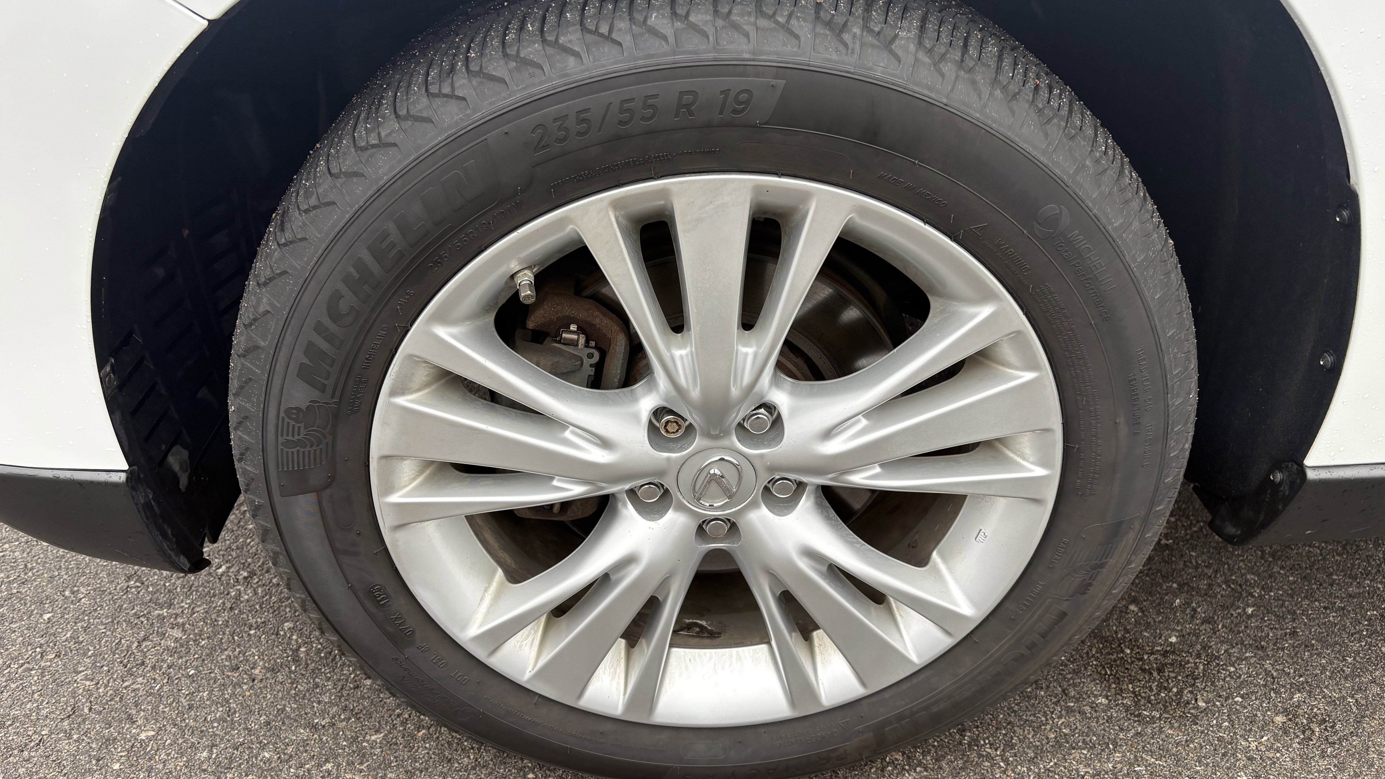 Used 2012 Lexus RX 450h AWD image 12