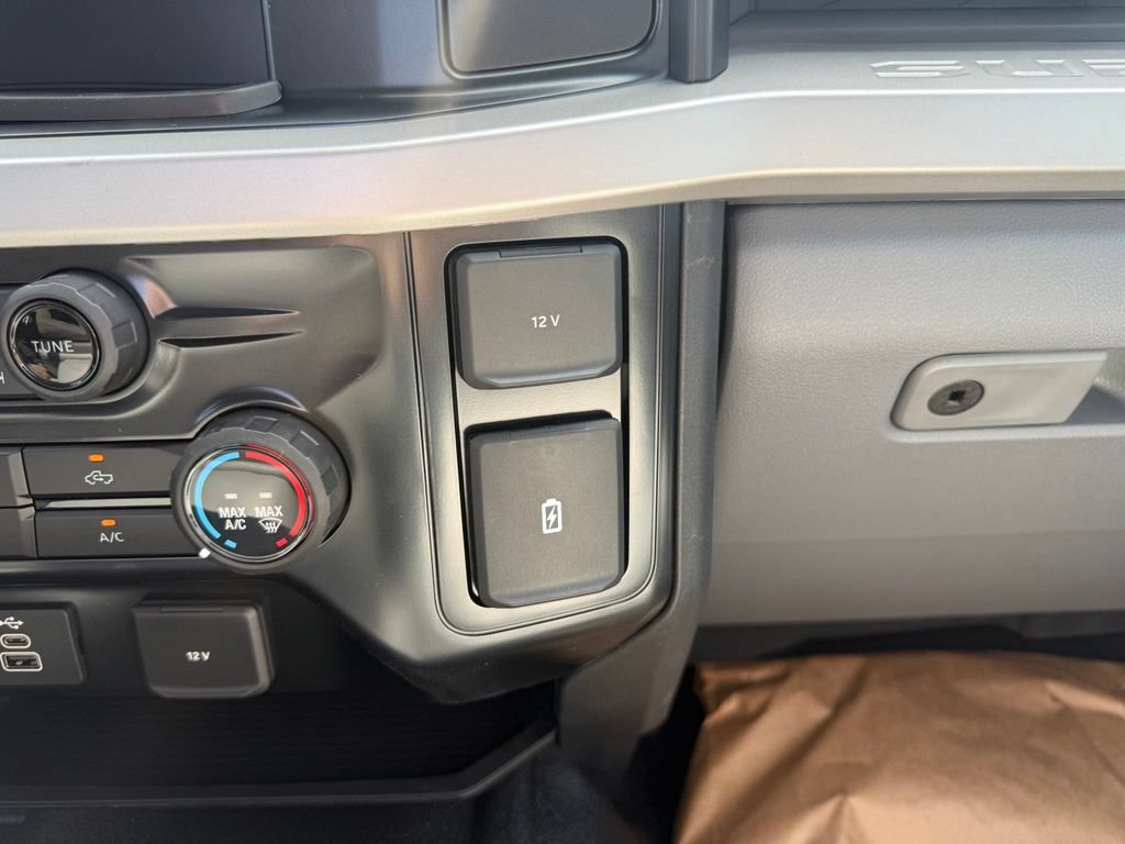 New 2026 Ford F550 2WD Regular Cab Super Duty image 27