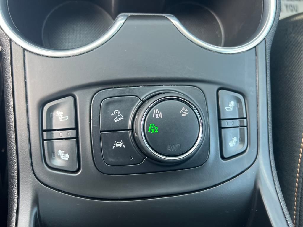 Used 2021 GMC Terrain SLE w/ Elevation Edition image 29