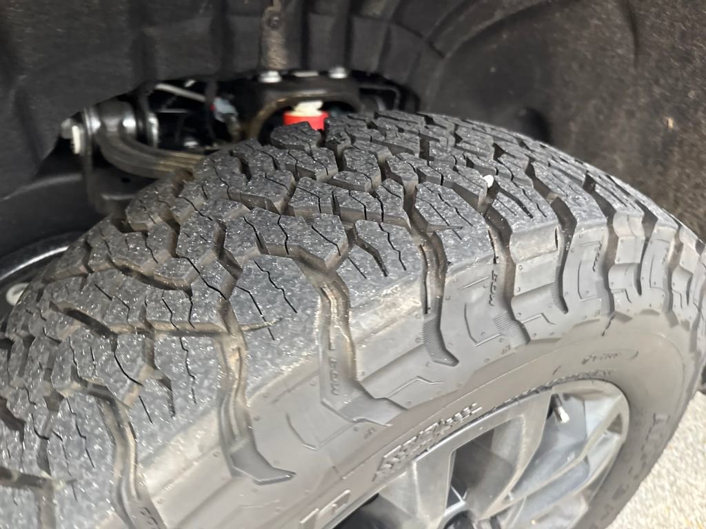 Used 2025 Chevrolet Silverado 2500 LTZ w/ LTZ Plus Package image 28