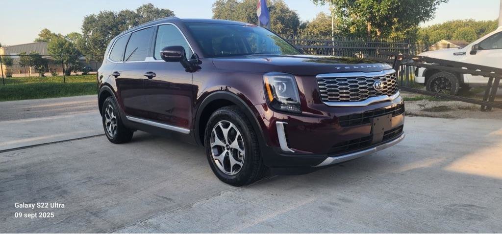 Used 2020 Kia Telluride EX image 3