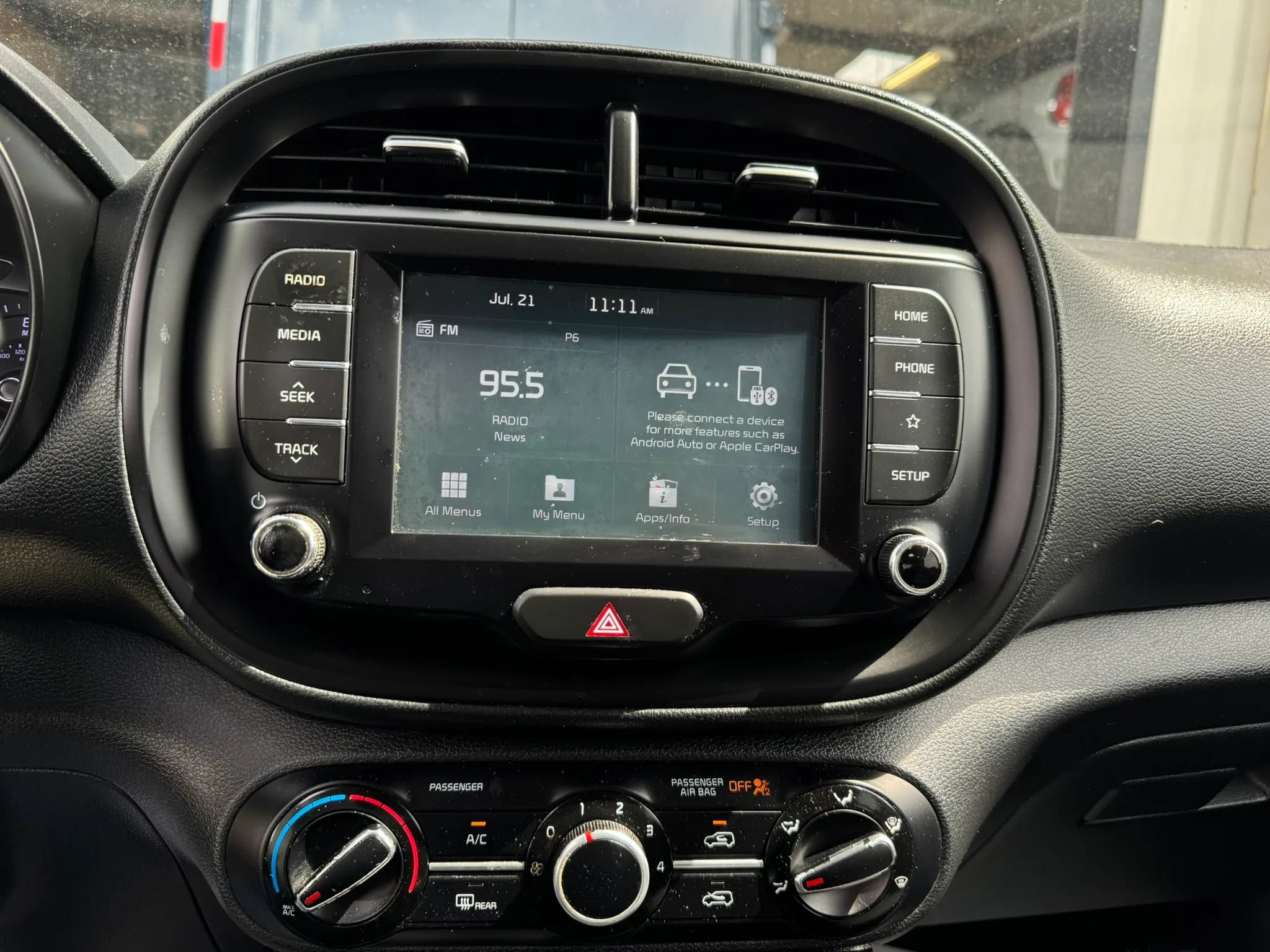 Used 2021 Kia Soul LX FWD image 13