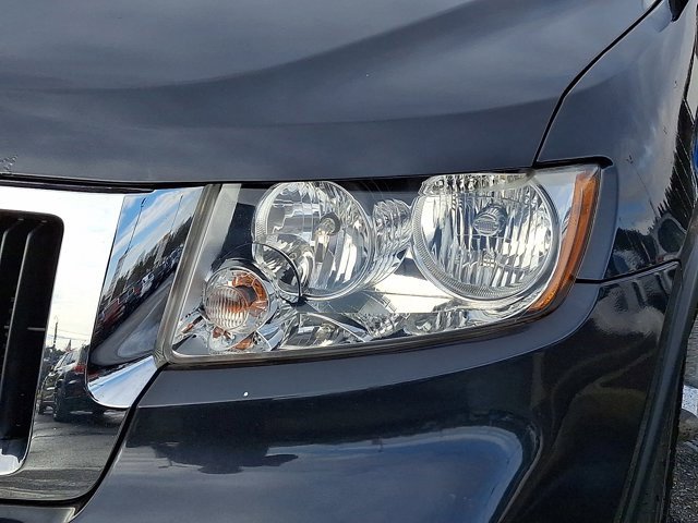 Used 2012 Jeep Grand Cherokee Laredo image 12