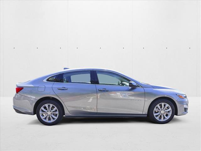 Used 2025 Chevrolet Malibu LT image 4