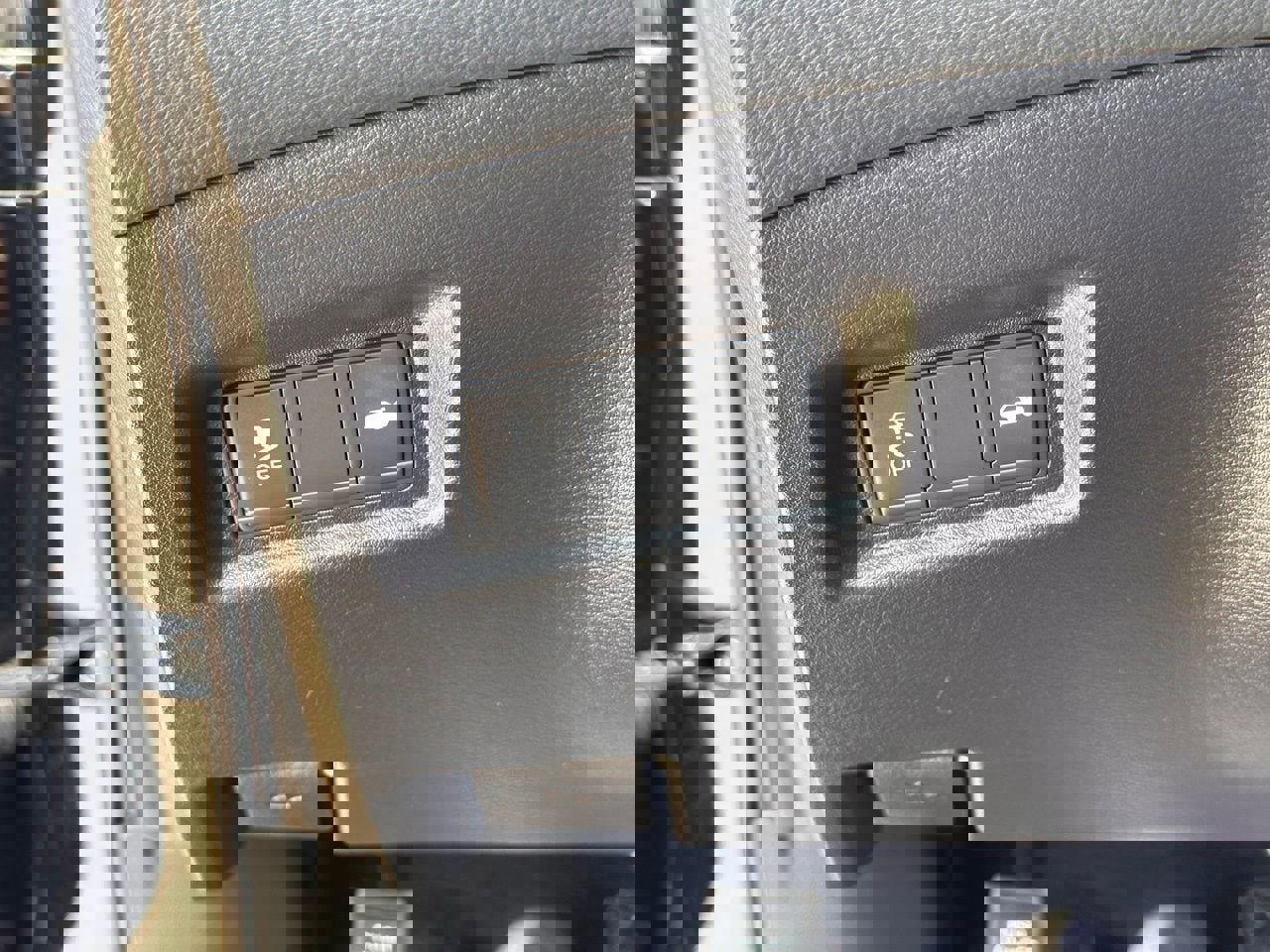 Used 2023 INFINITI Q50 Sensory image 27