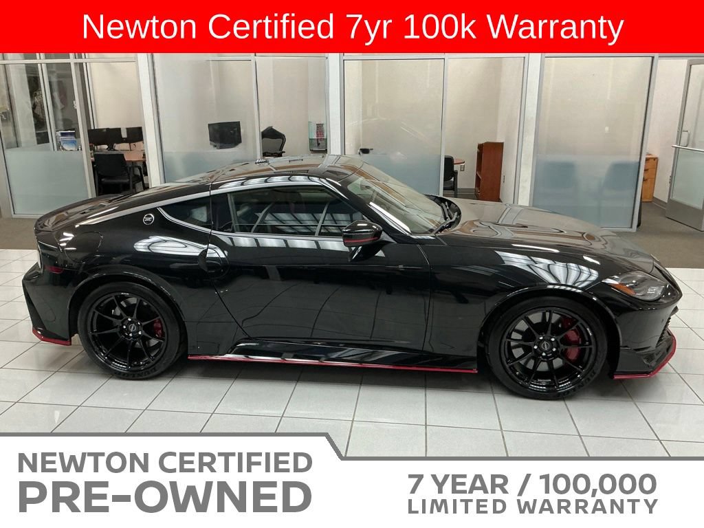 Used 2024 Nissan Z NISMO w/ Floor Mat Package RWD image 4