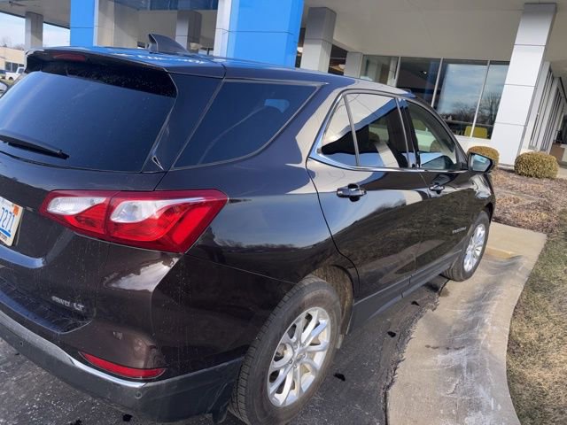 Used 2020 Chevrolet Equinox LT w/ Driver Convenience Package image 24
