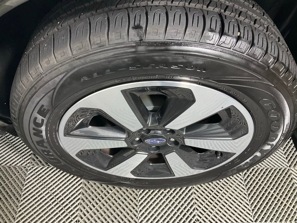 Used 2018 Subaru Forester 2.5i Premium w/ All-Weather Package image 8