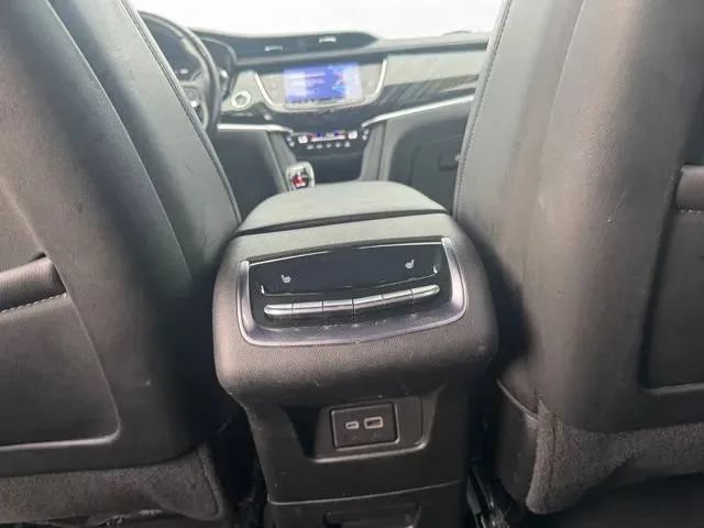 Used 2024 Cadillac XT6 Premium Luxury w/ Technology Package AWD/4WD image 21