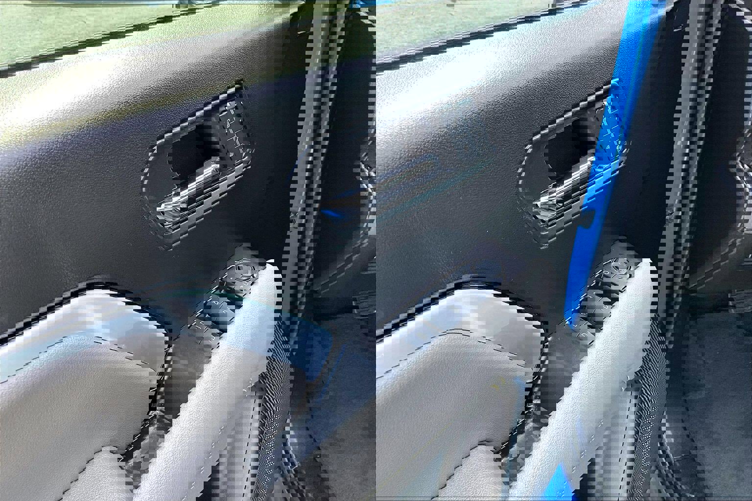 Certified 2024 Chevrolet Colorado ZR2 w/ ZR2 Convenience Package III image 21