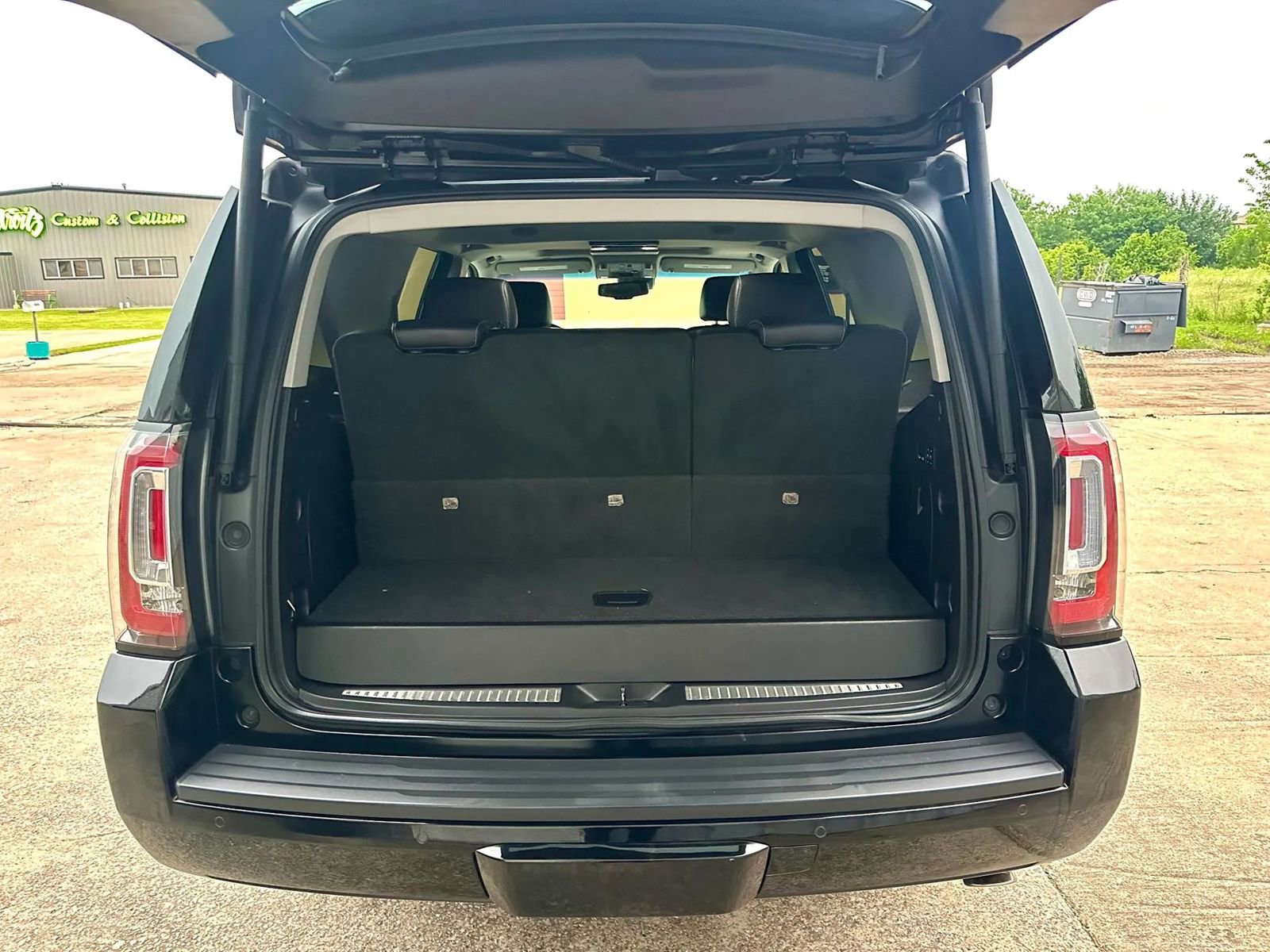 Used 2015 GMC Yukon SLT w/ Open Road Package RWD image 19