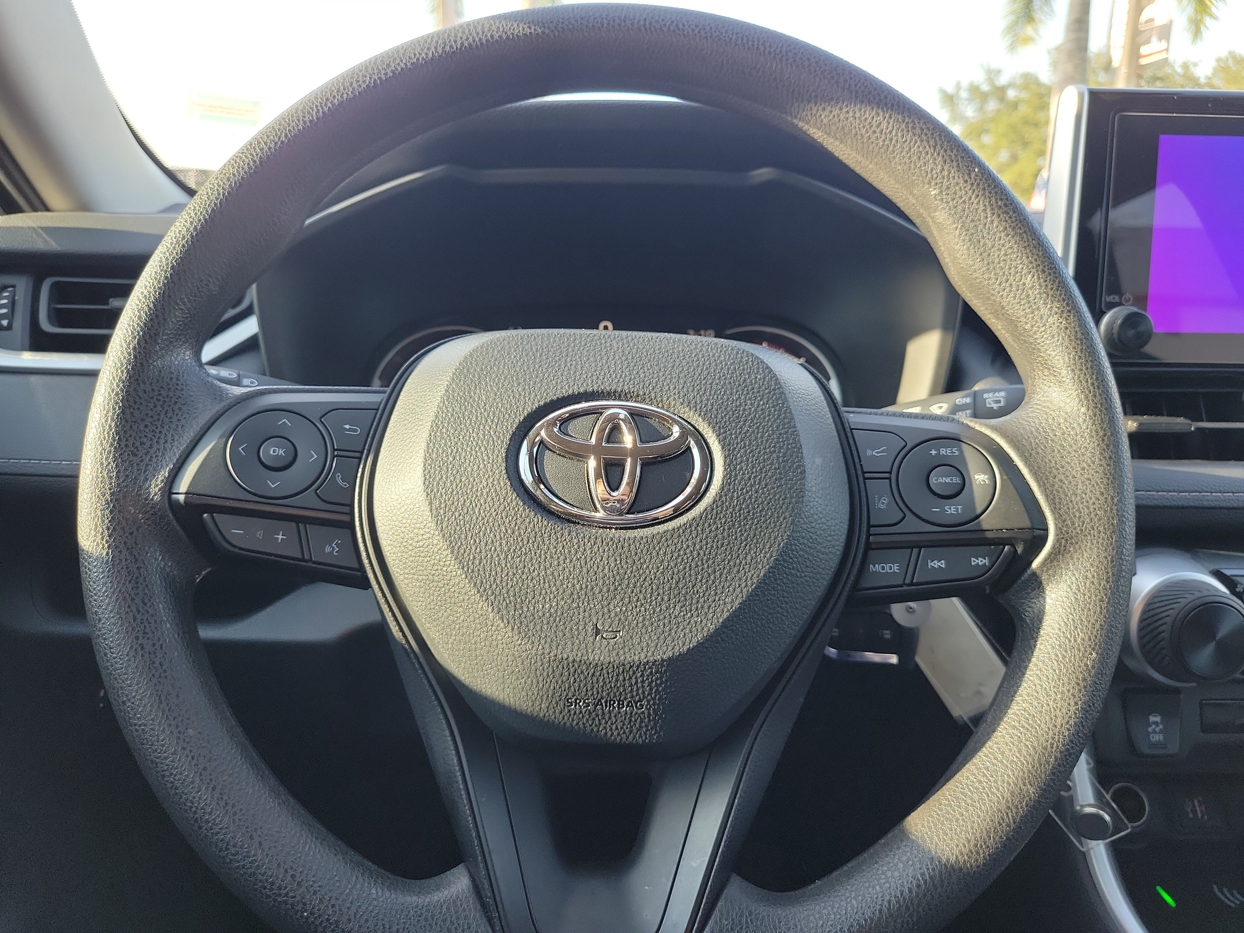 Used 2025 Toyota RAV4 LE FWD image 23