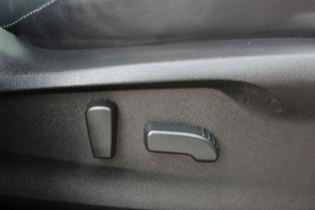 Used 2020 Subaru Ascent Limited w/ Technology Package image 35