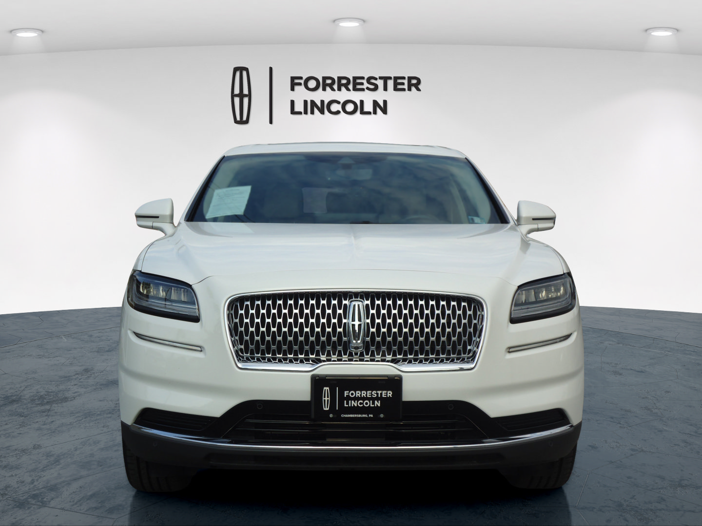 Certified 2023 Lincoln Nautilus Reserve w/ Equipment Group 201A AWD/4WD image 8