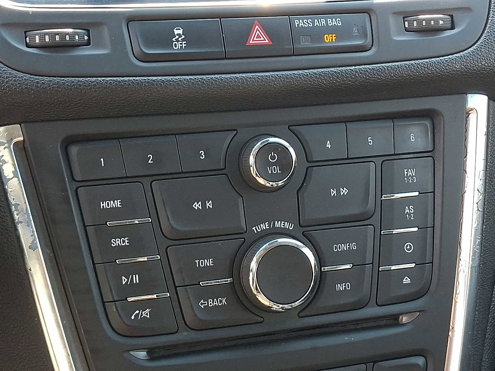 Used 2016 Buick Encore FWD image 16