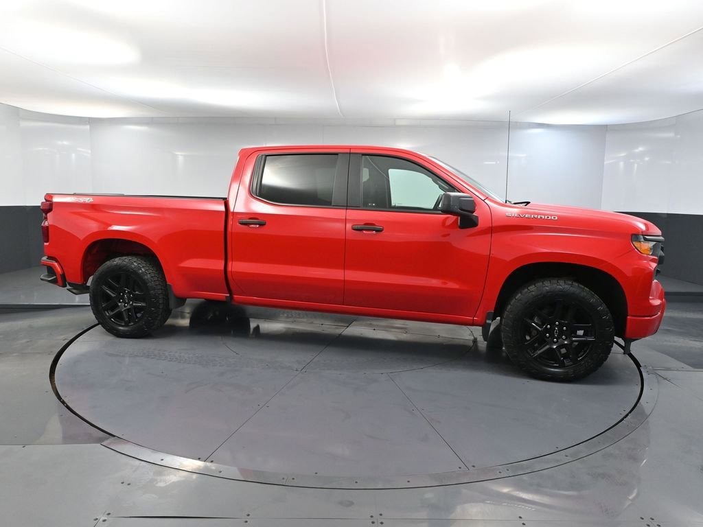 Used 2024 Chevrolet Silverado 1500 Custom image 4