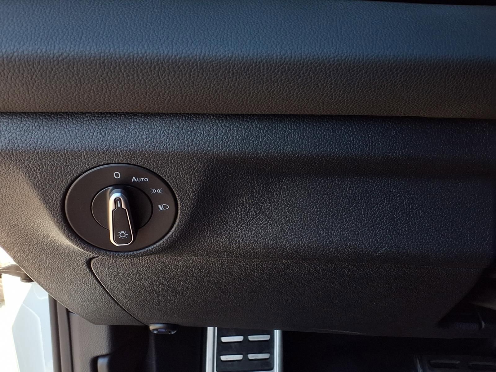 Certified 2025 Volkswagen Jetta Sport image 16