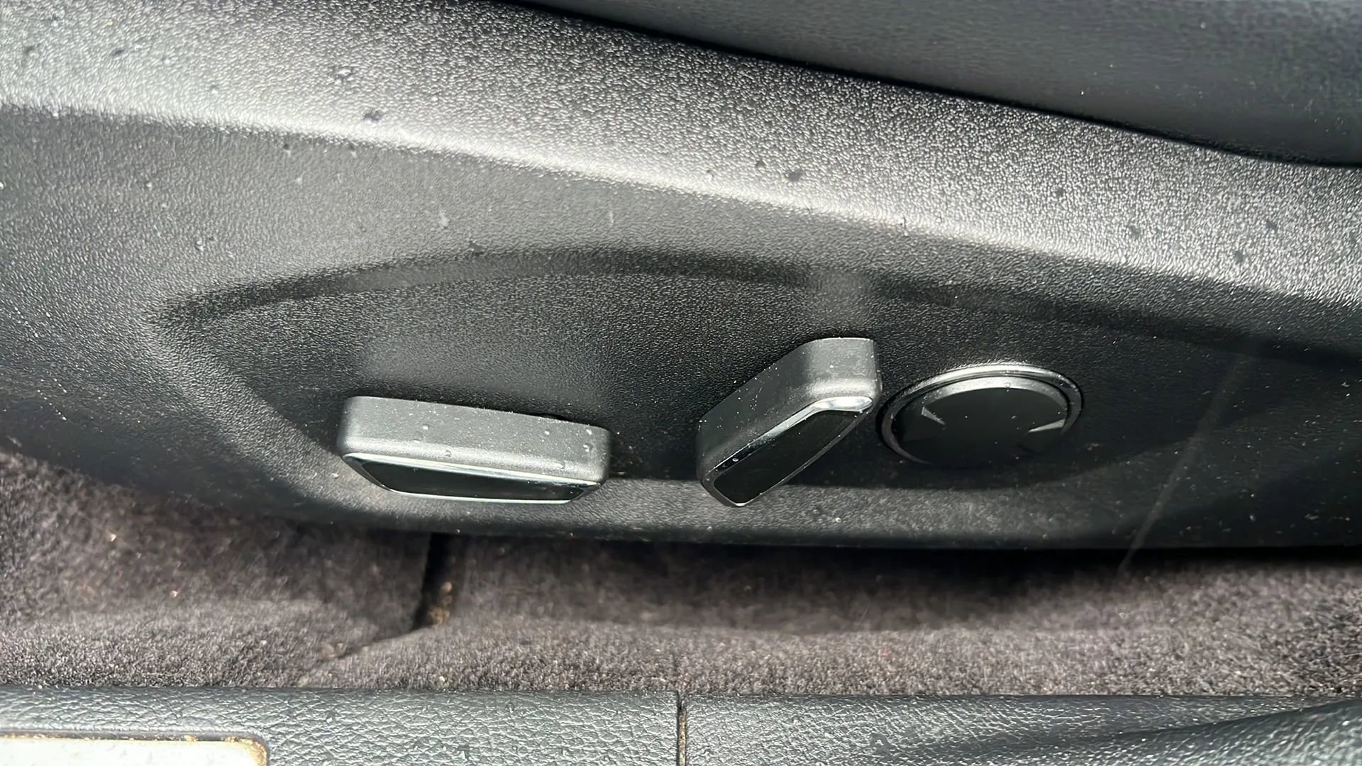 Used 2017 Ford Fusion Titanium image 16