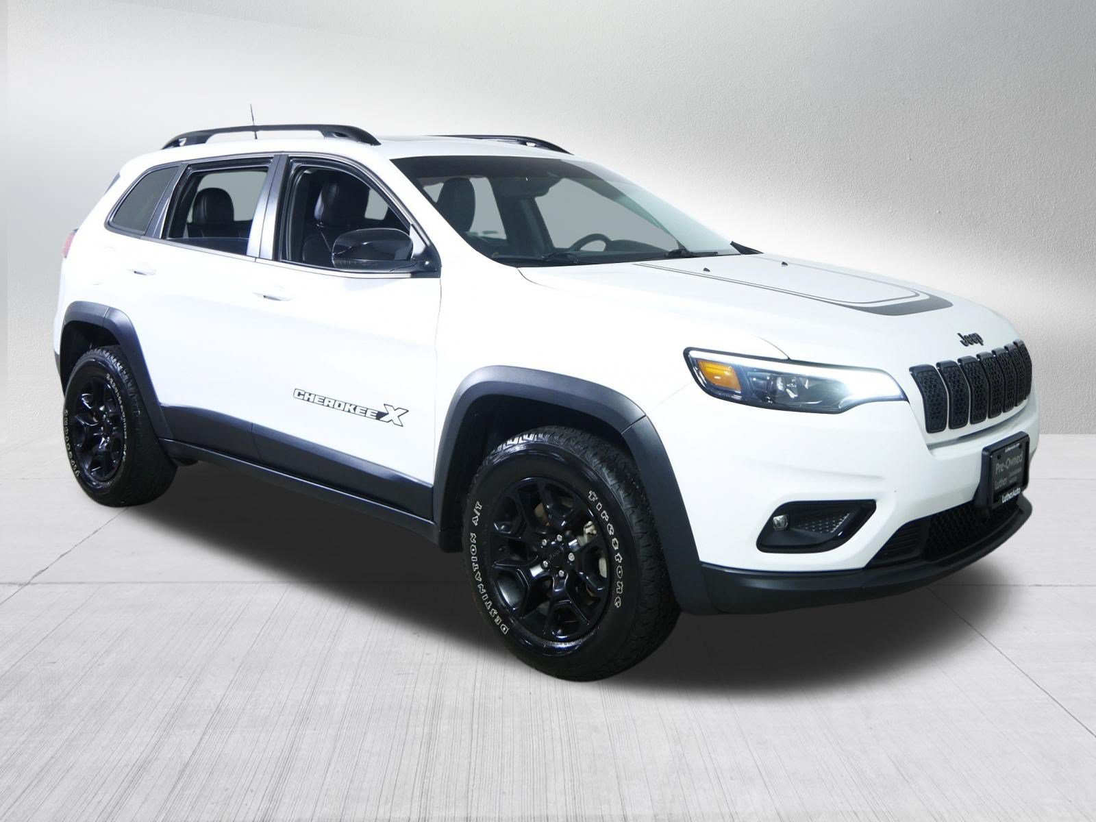 Used 2022 Jeep Cherokee Latitude w/ Sun & Sound Group AWD/4WD image 1