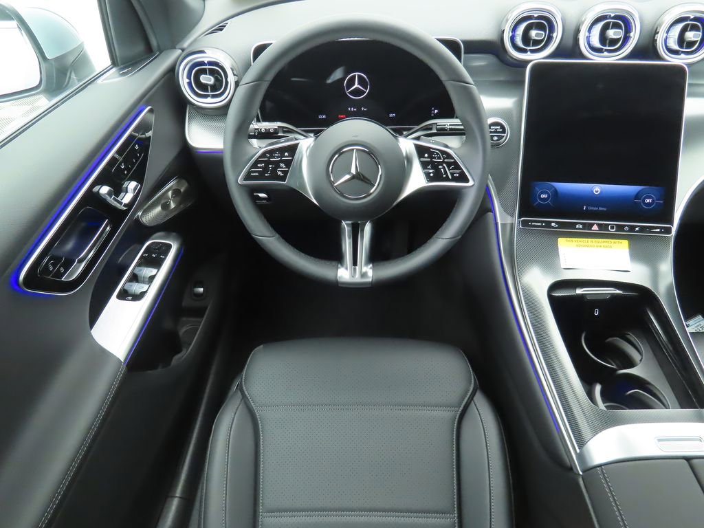 Certified 2025 Mercedes-Benz GLC 300 image 10