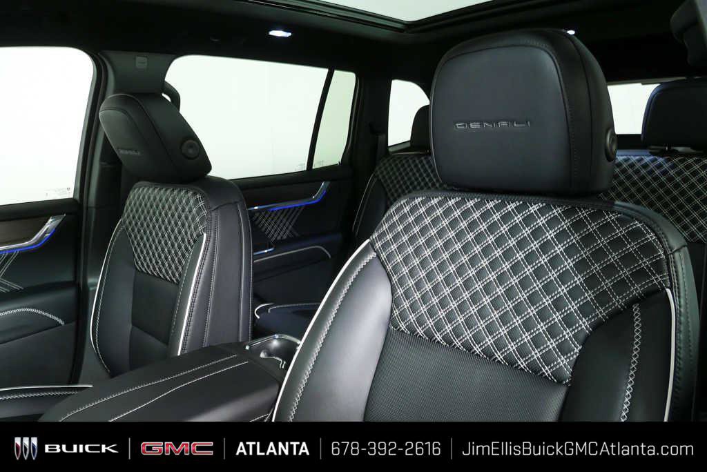 New 2026 GMC Acadia Denali w/ Super Cruise Package FWD image 6