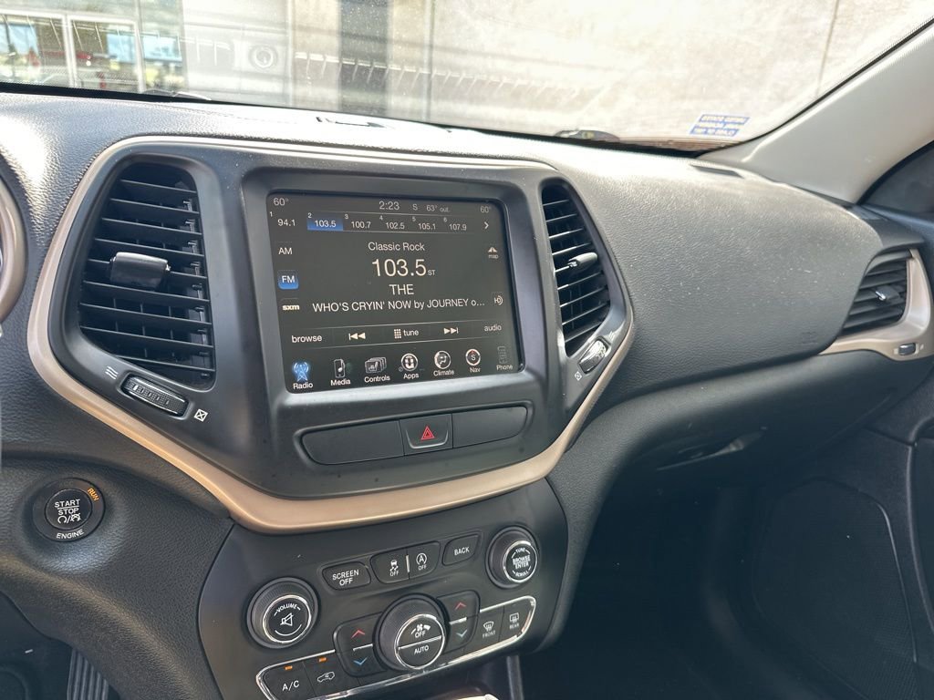 Used 2015 Jeep Cherokee Limited w/ Trailer Tow Group image 18