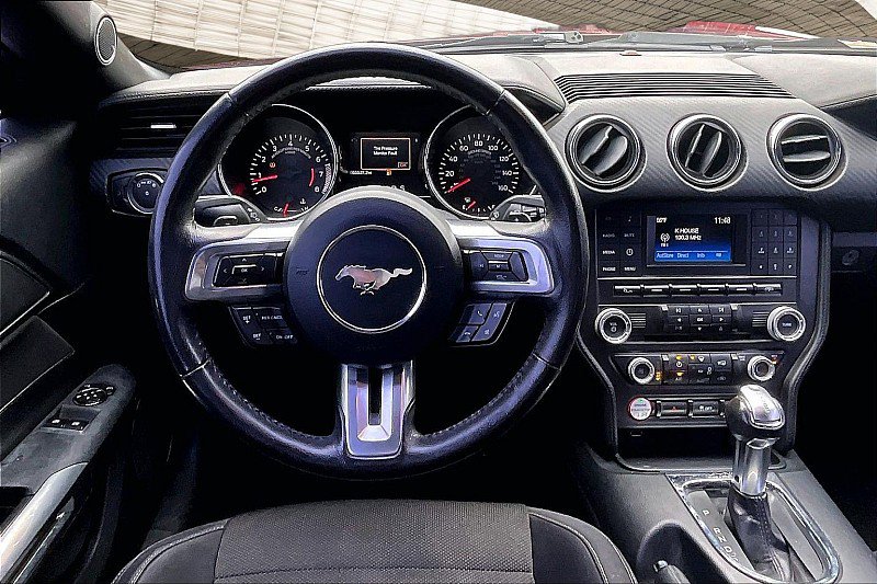 Used 2015 Ford Mustang Coupe image 5