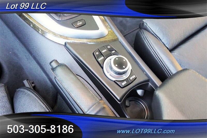 Used 2012 BMW 135i Convertible RWD image 23