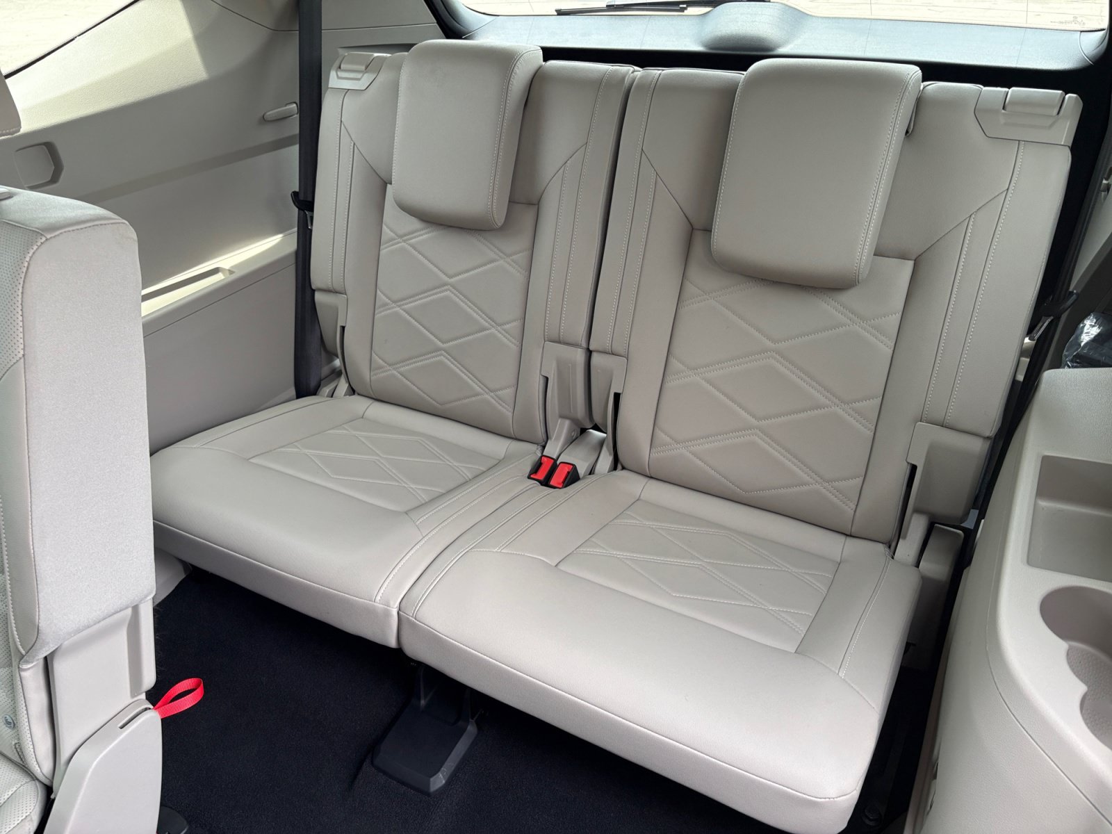Certified 2025 Volkswagen Atlas SE FWD image 20