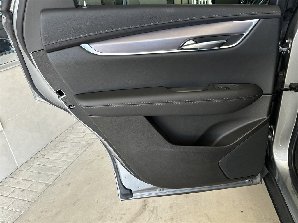 New 2025 Cadillac XT5 Luxury w/ LPO, Floor Liner Package image 24