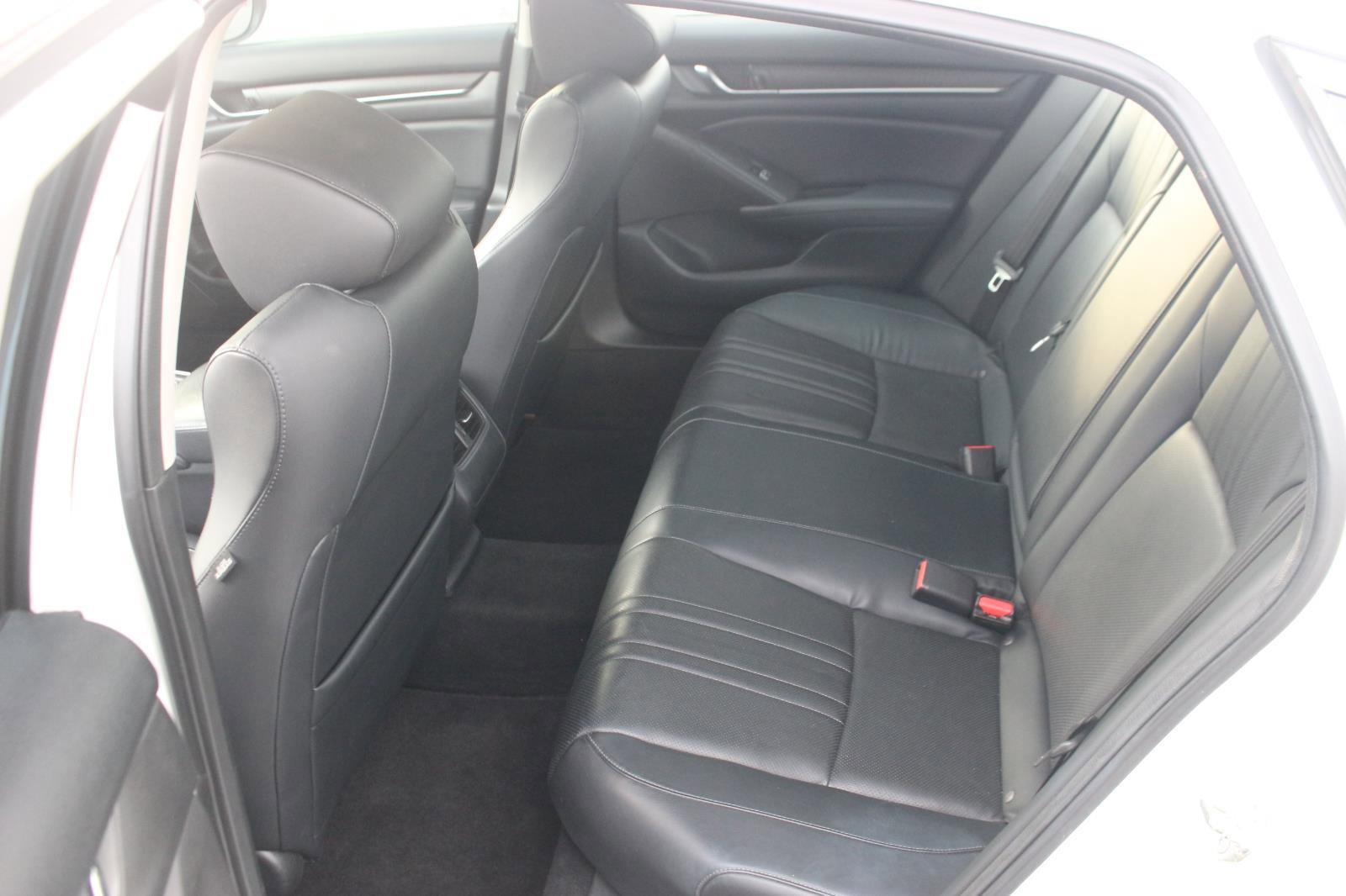 Used 2018 Honda Accord EX-L image 33