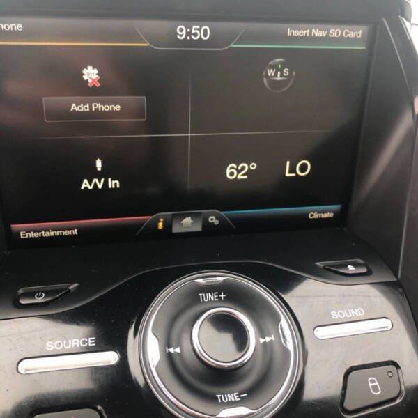 Used 2015 Ford Escape Titanium image 2