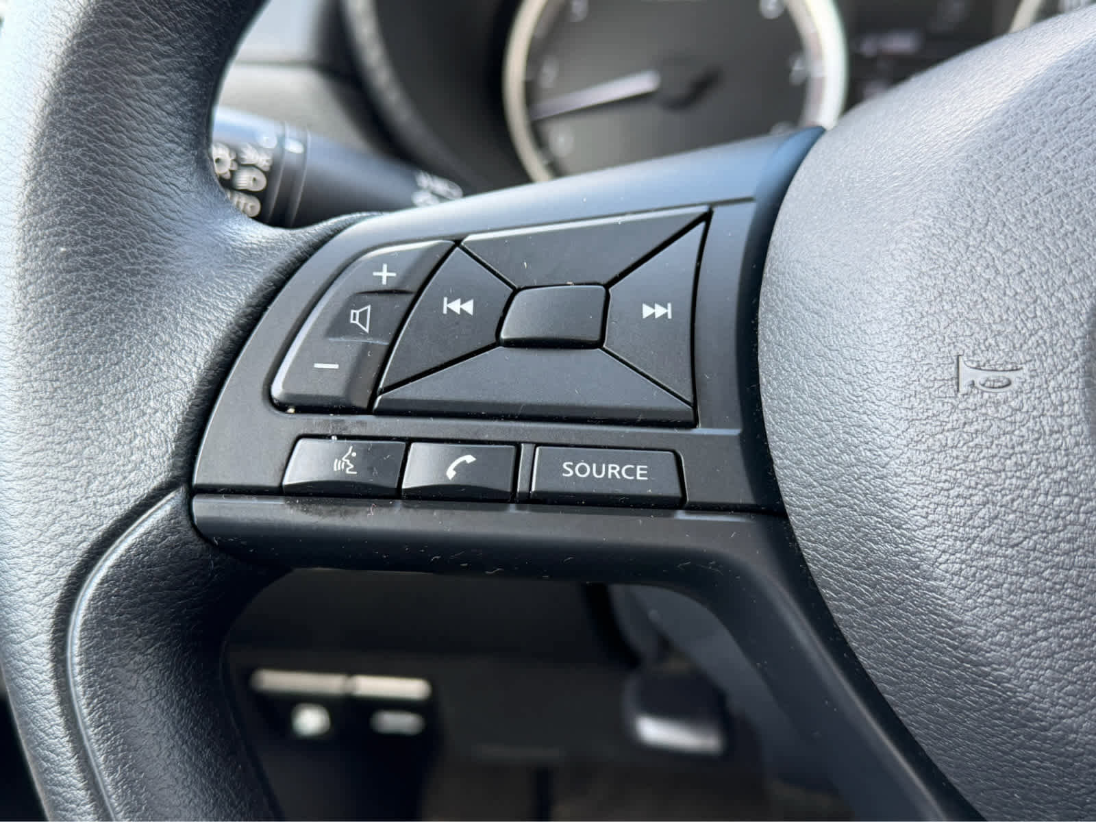 Used 2025 Nissan Versa S w/ S Plus Package image 25