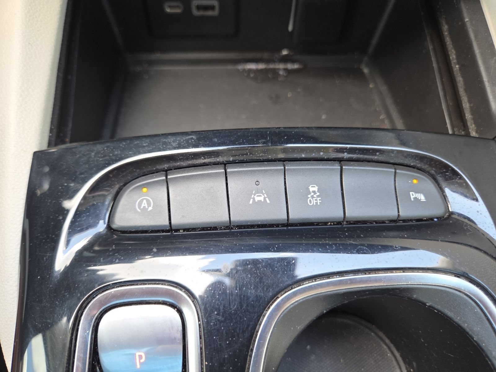 Used 2021 Buick Envision Essence FWD image 32