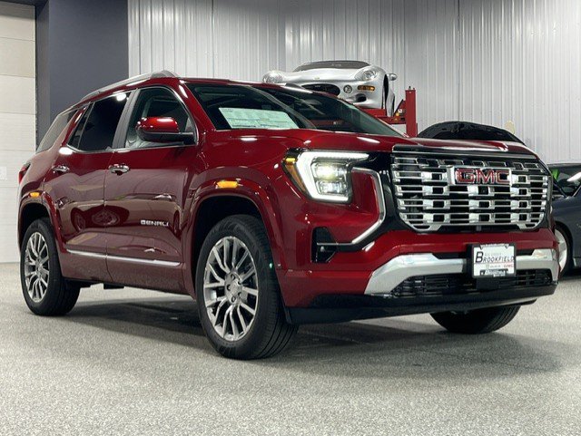 New 2026 GMC Terrain Denali w/ LPO, Floor Liner Package AWD/4WD image 7